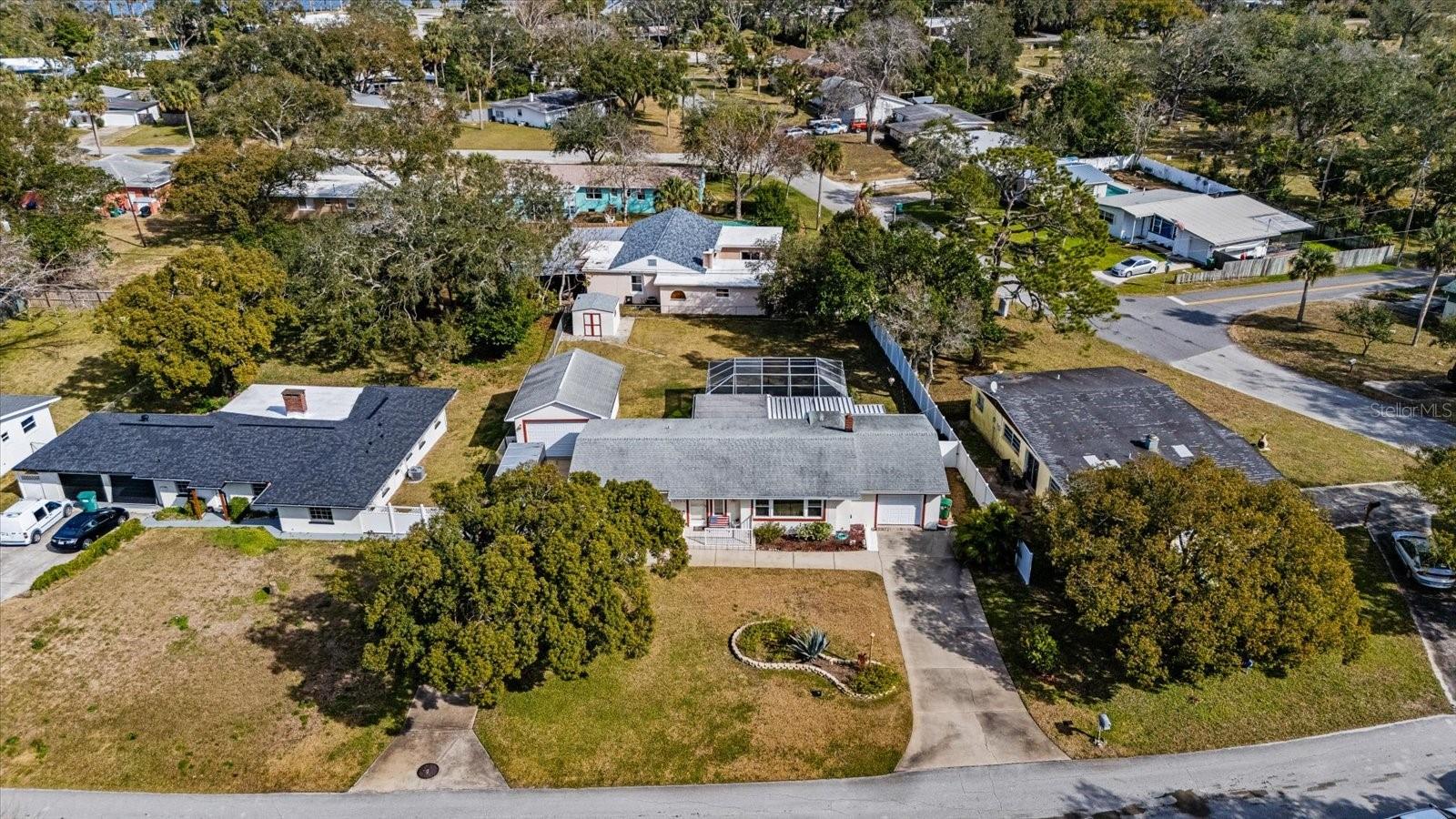 Image 3 of 46 For 1705 Cordova Avenue