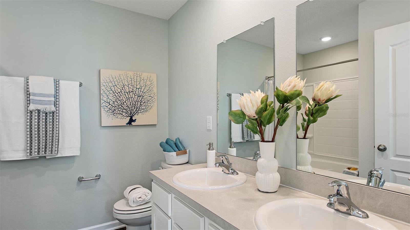 Image 12 of 32 For 37 Springwood Drive S