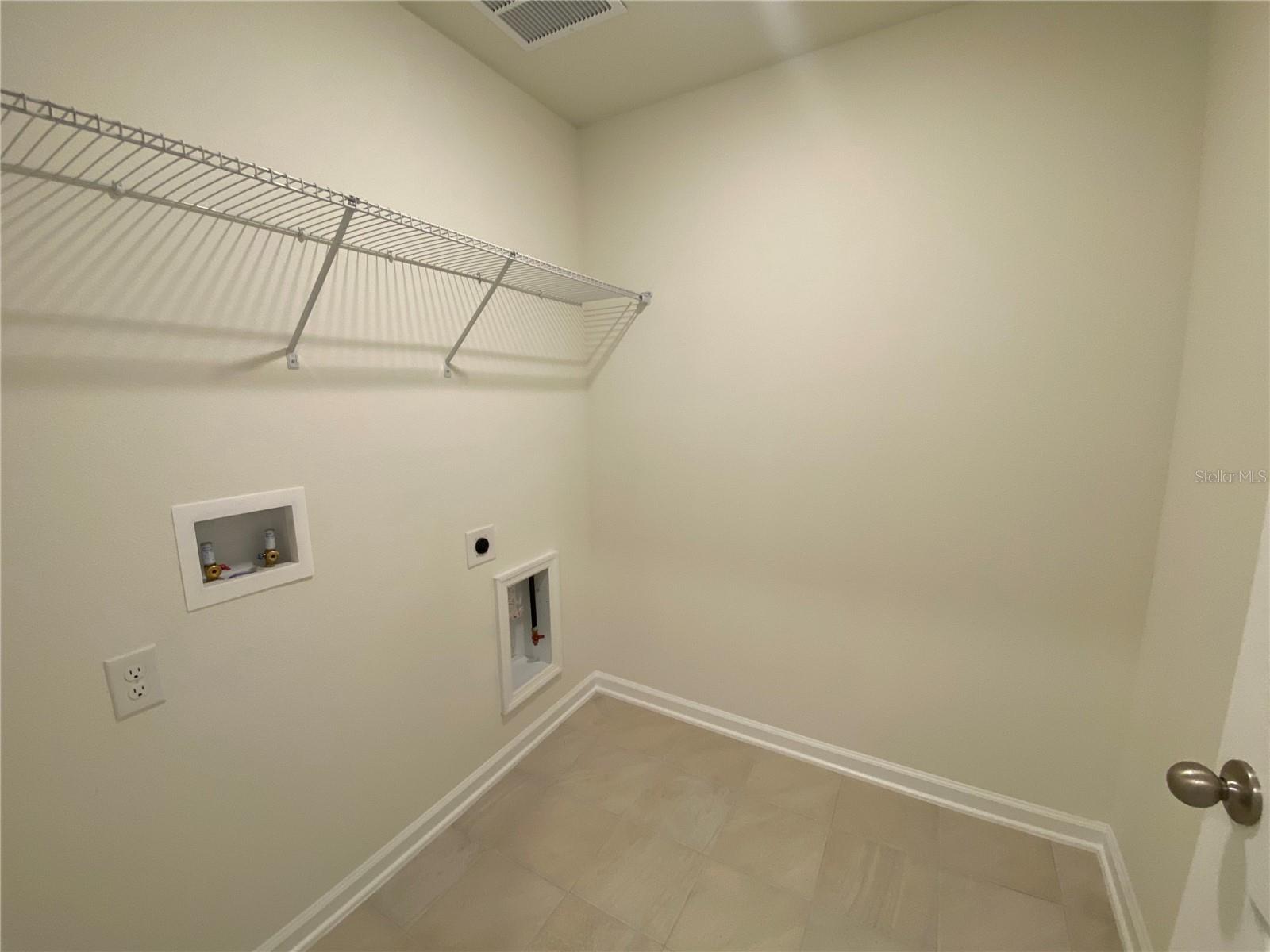 Image 12 of 19 For 26 Camellia Street