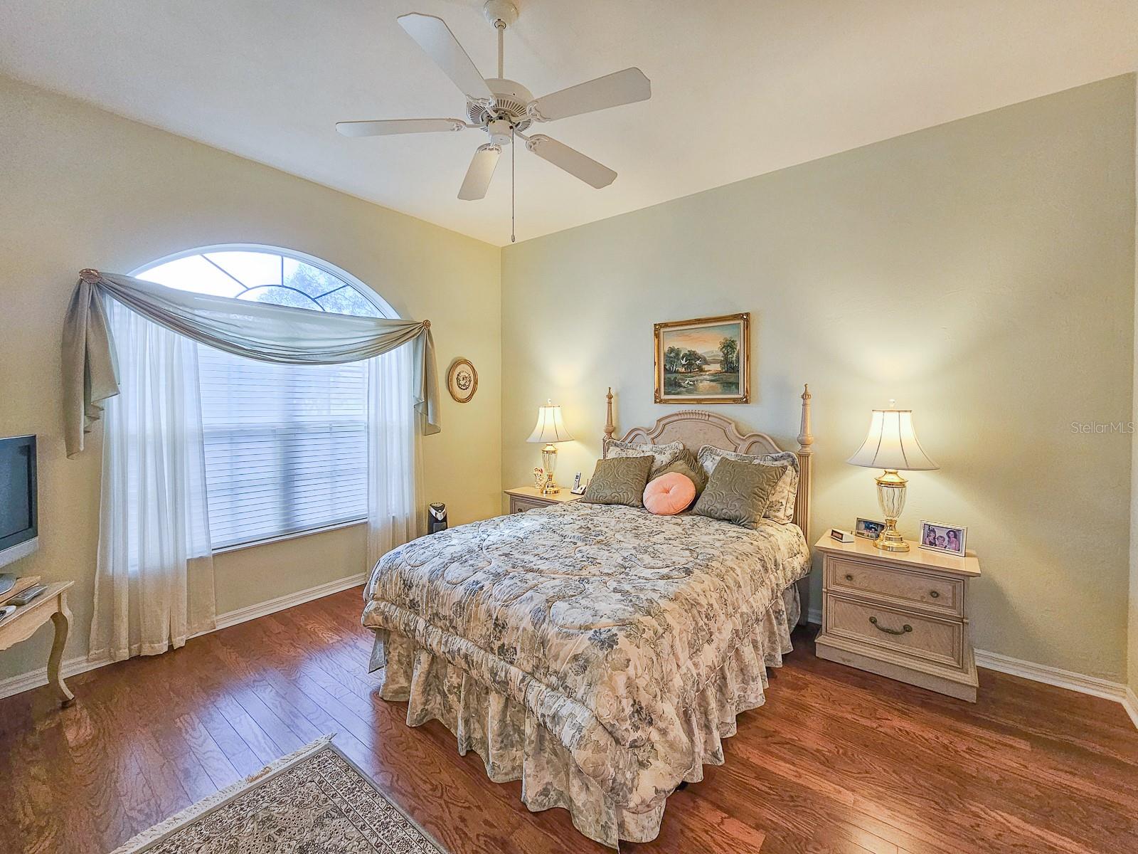 Image 23 of 61 For 1187 Athlone Way