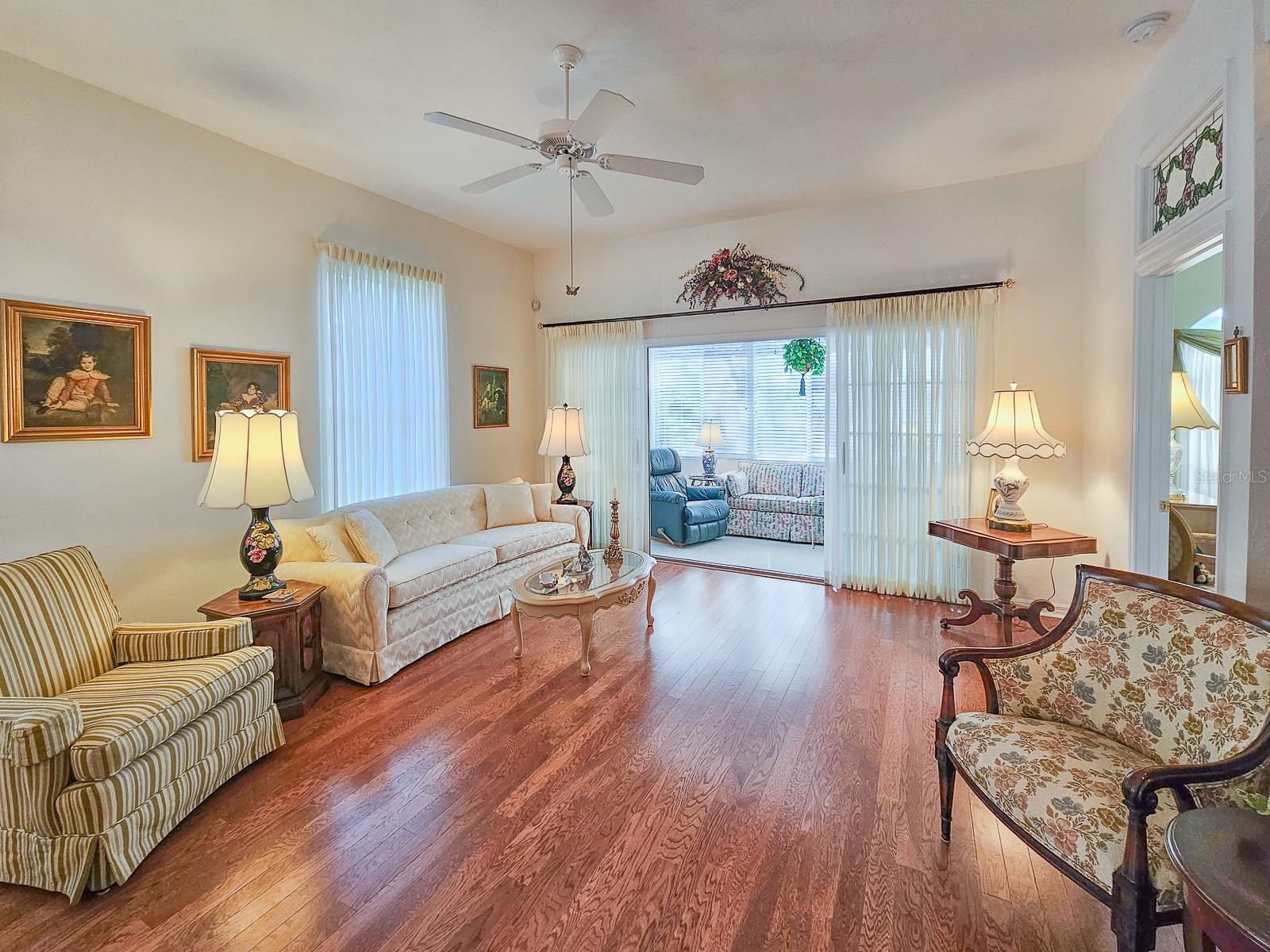 Image 8 of 61 For 1187 Athlone Way