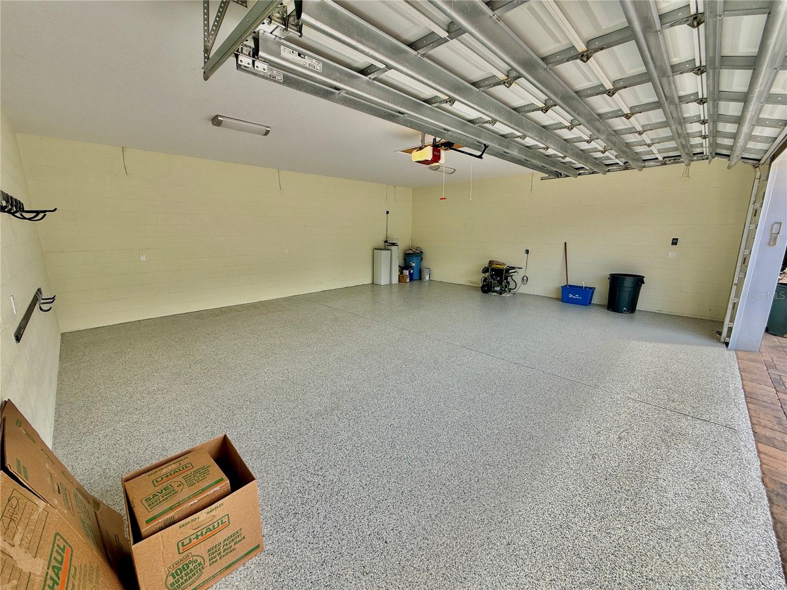 Image 74 of 94 For 2048 Daytona Avenue