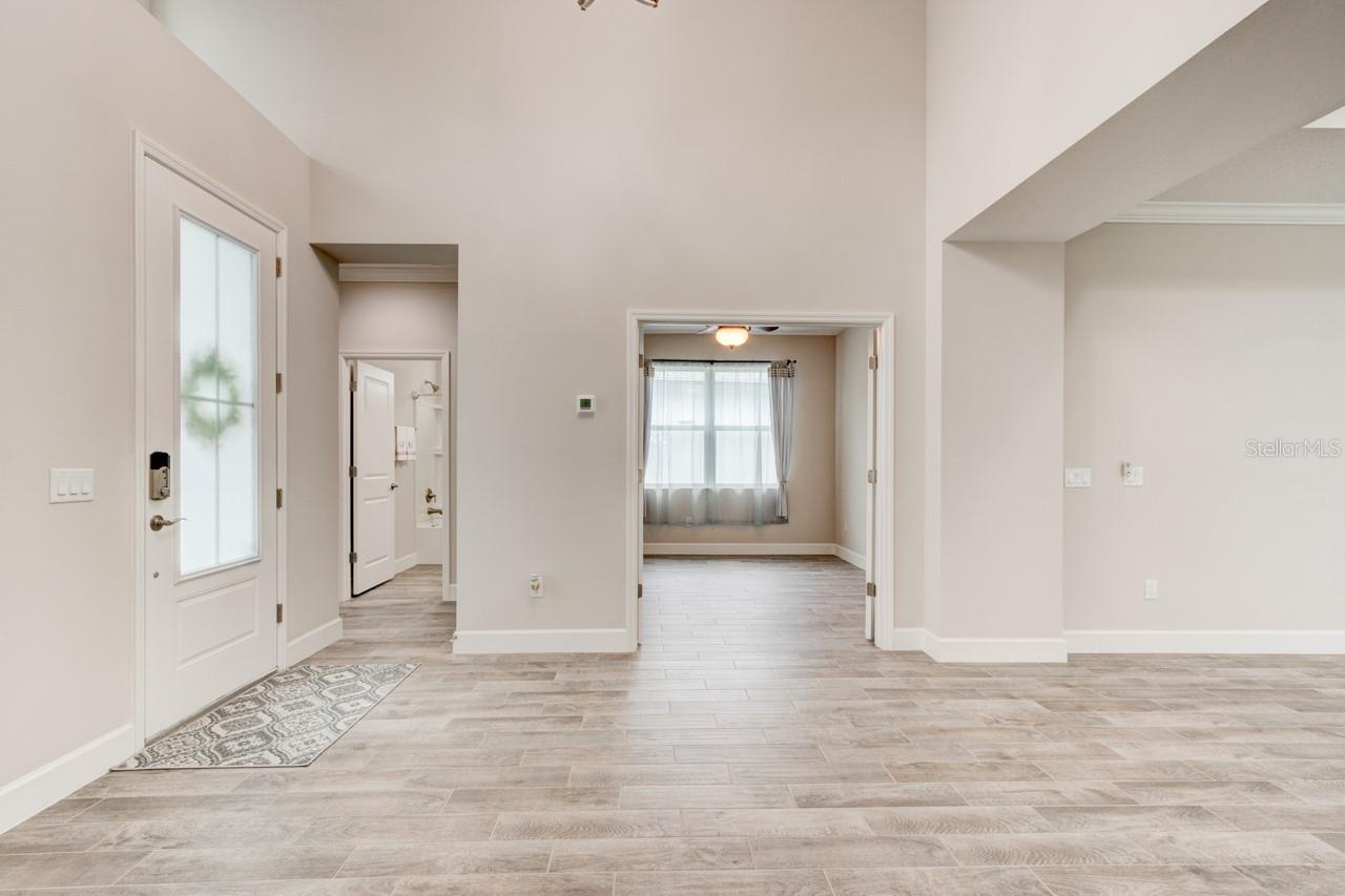 Image 12 of 74 For 1068 Sea Shell Court