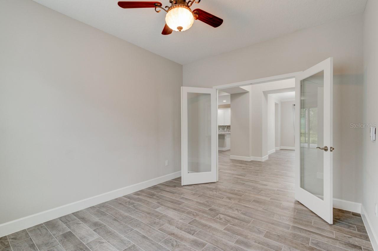 Image 14 of 74 For 1068 Sea Shell Court