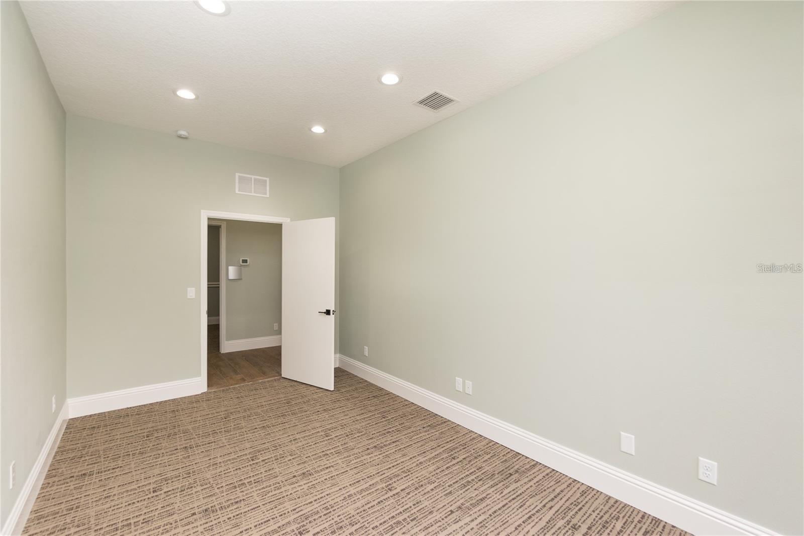 Image 8 of 10 For 5182 Ocean Shore Boulevard 5