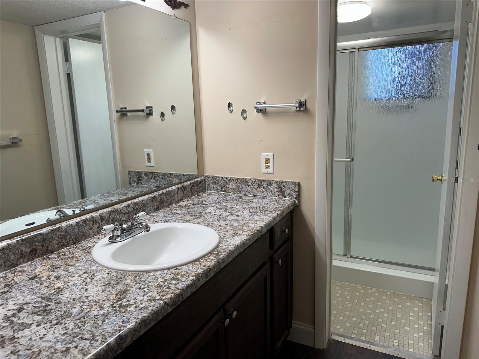 Image 11 of 20 For 4600 Moody Boulevard 3j