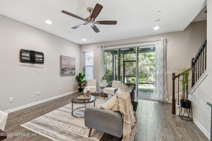 Image 14 of 43 For 20 Pindo Palm Drive