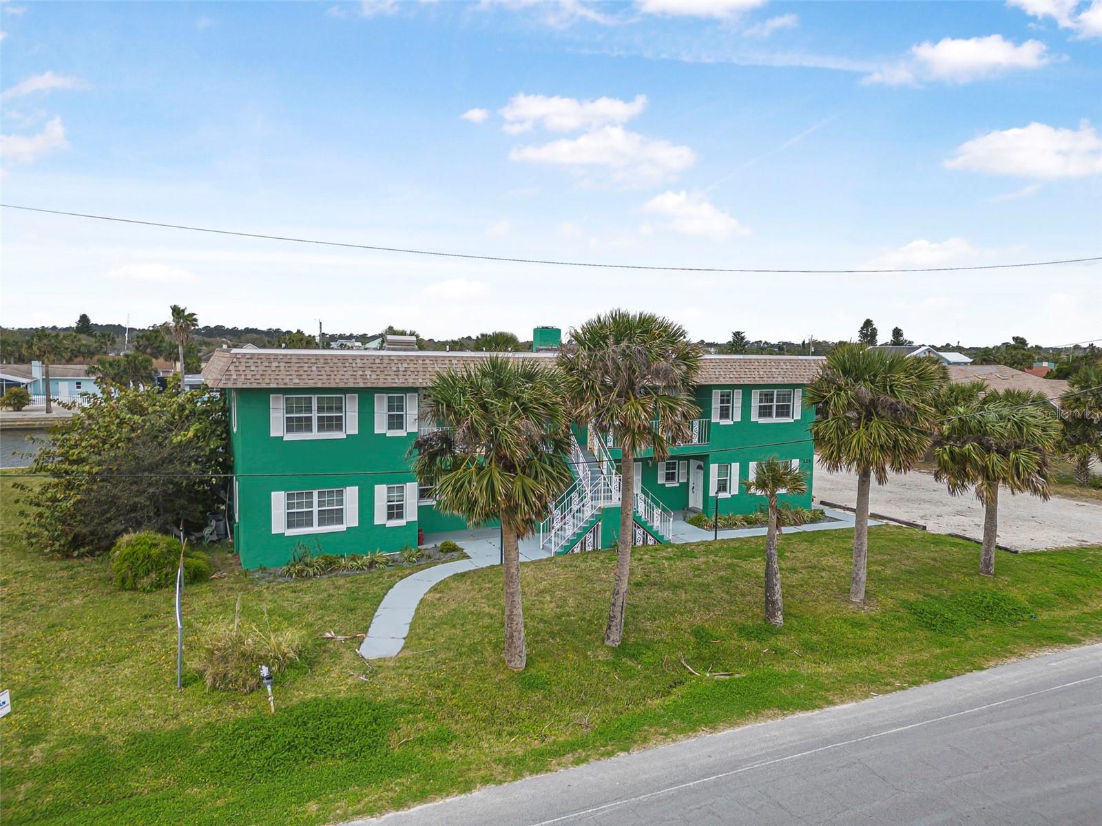 Image 17 of 50 For 225 Flagler Avenue