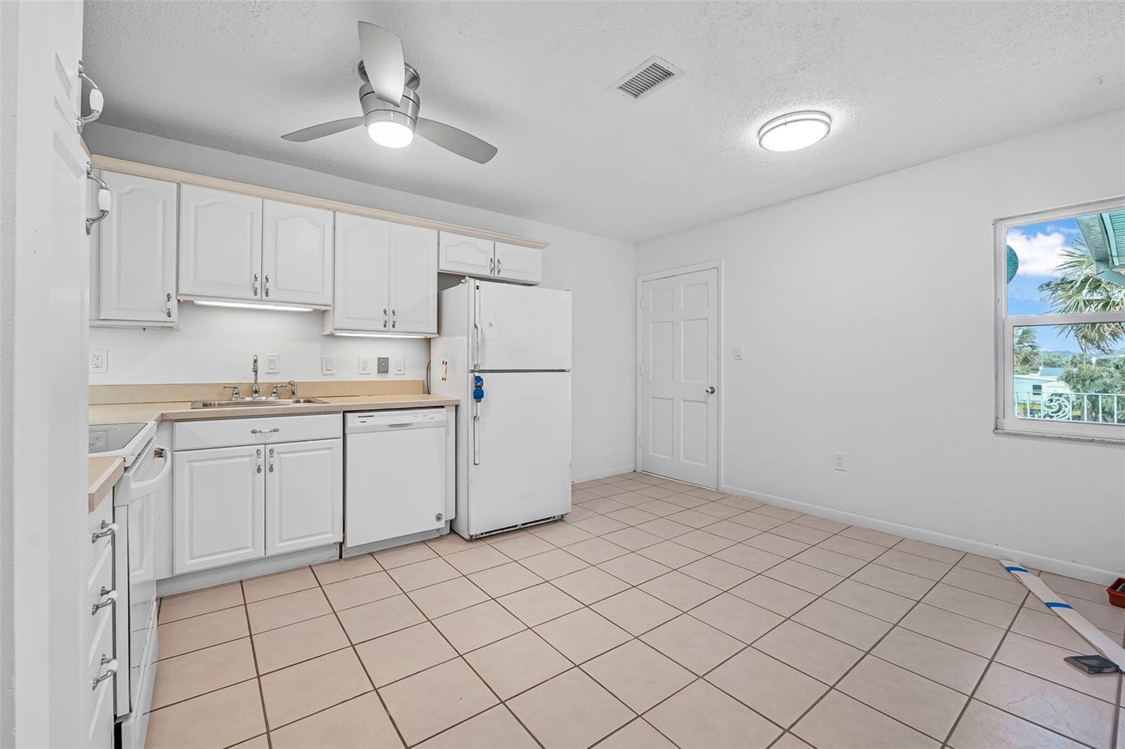 Image 34 of 50 For 225 Flagler Avenue