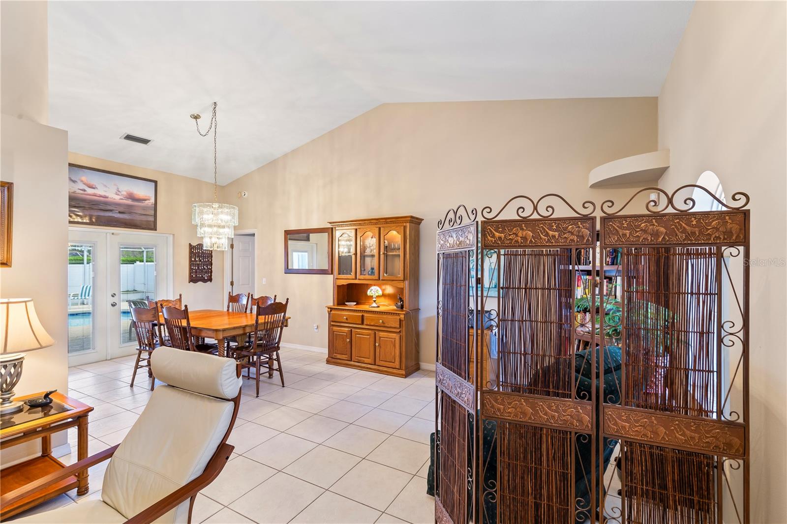 Image 15 of 70 For 8 Eagle Place