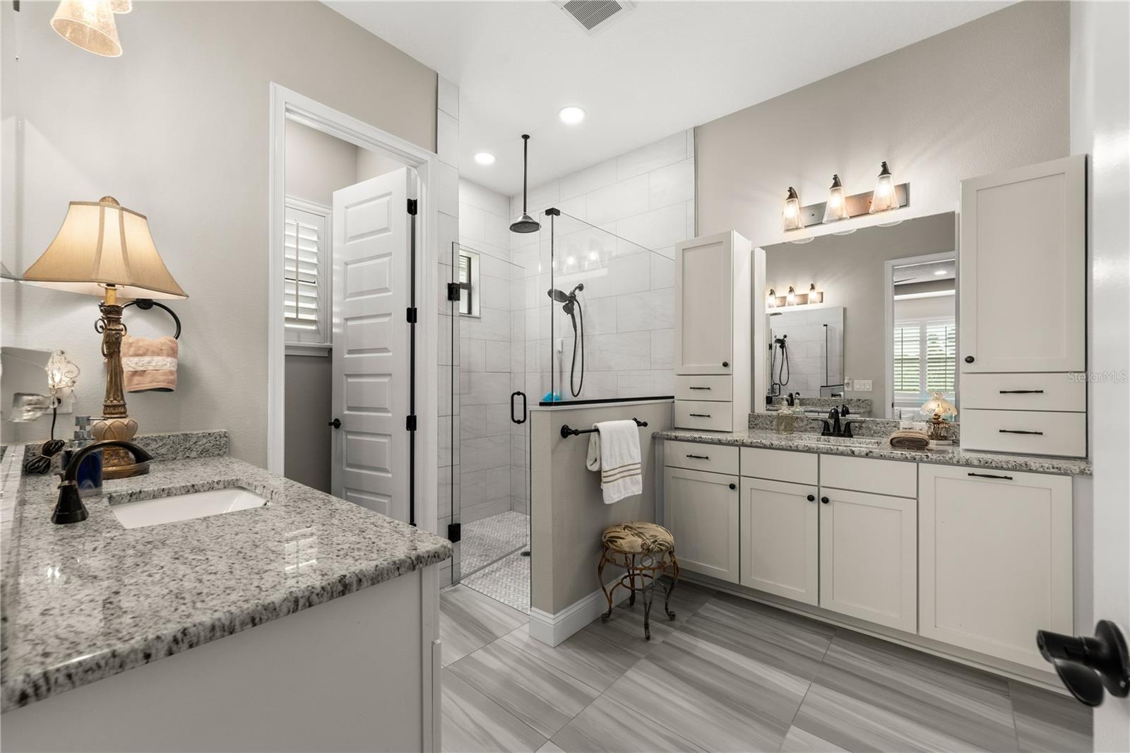 Image 23 of 48 For 5 Rio Vista Drive