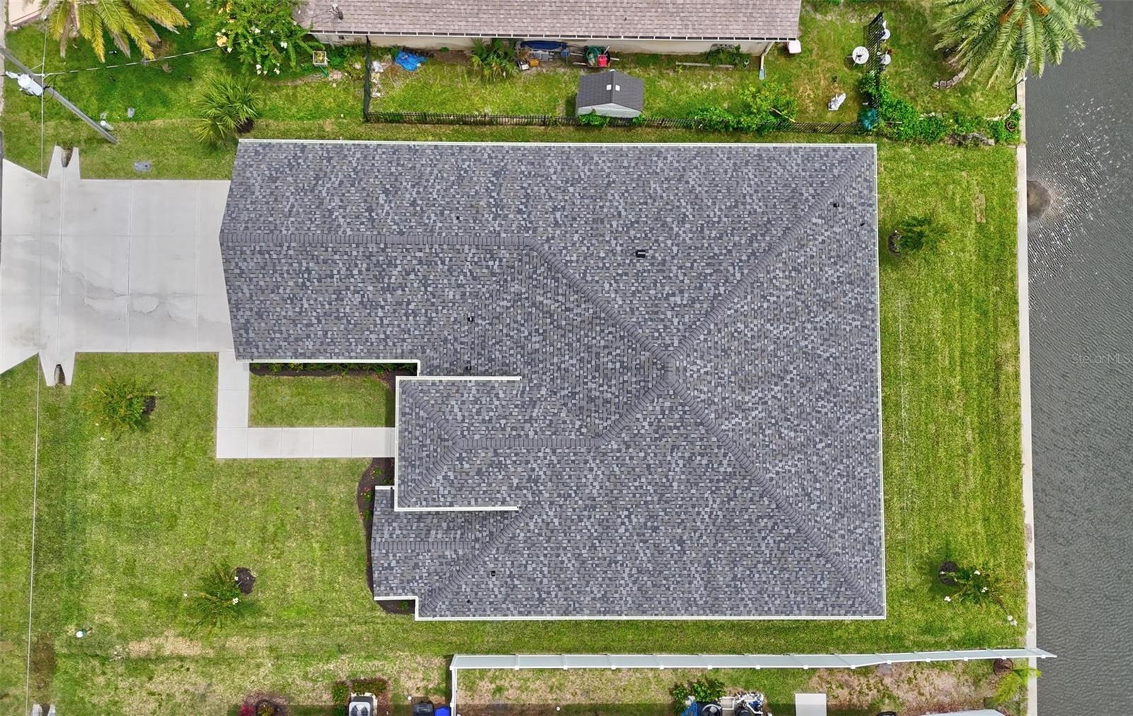 Image 10 of 73 For 7 Crandon Court