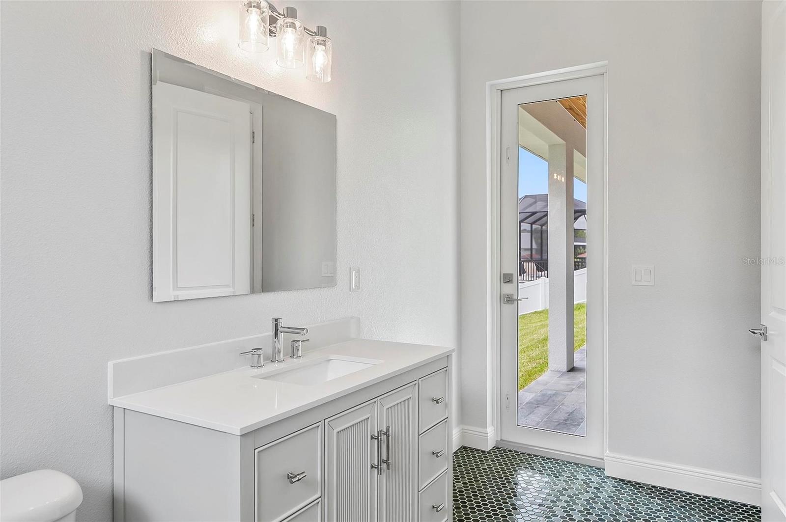Image 67 of 73 For 7 Crandon Court