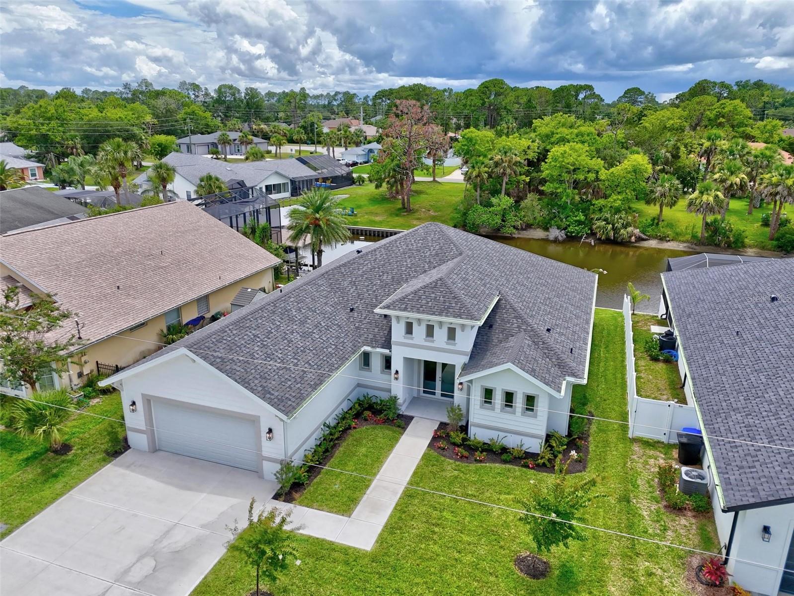 Image 7 of 73 For 7 Crandon Court