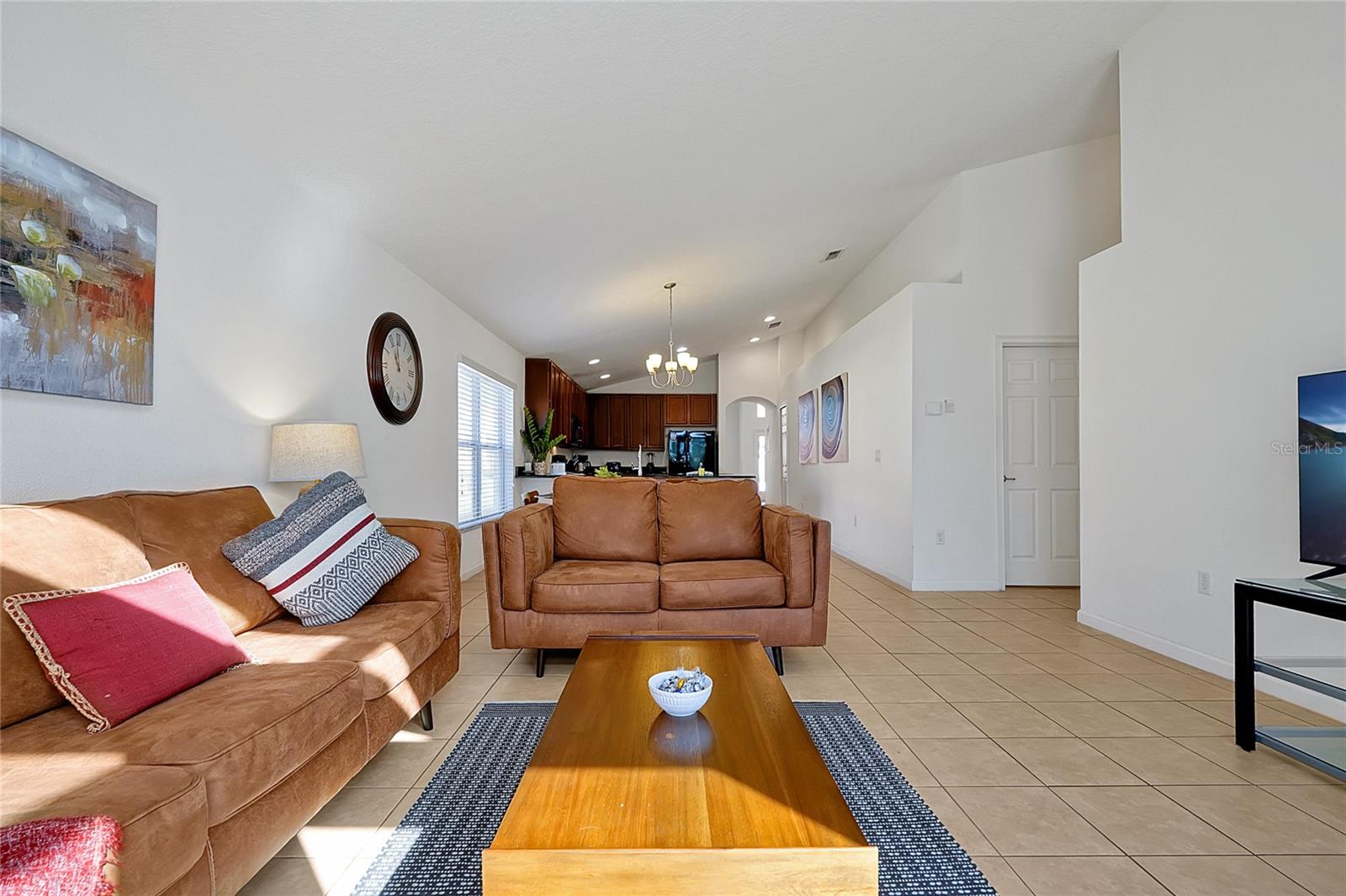 Image 15 of 69 For 410 Viola Drive