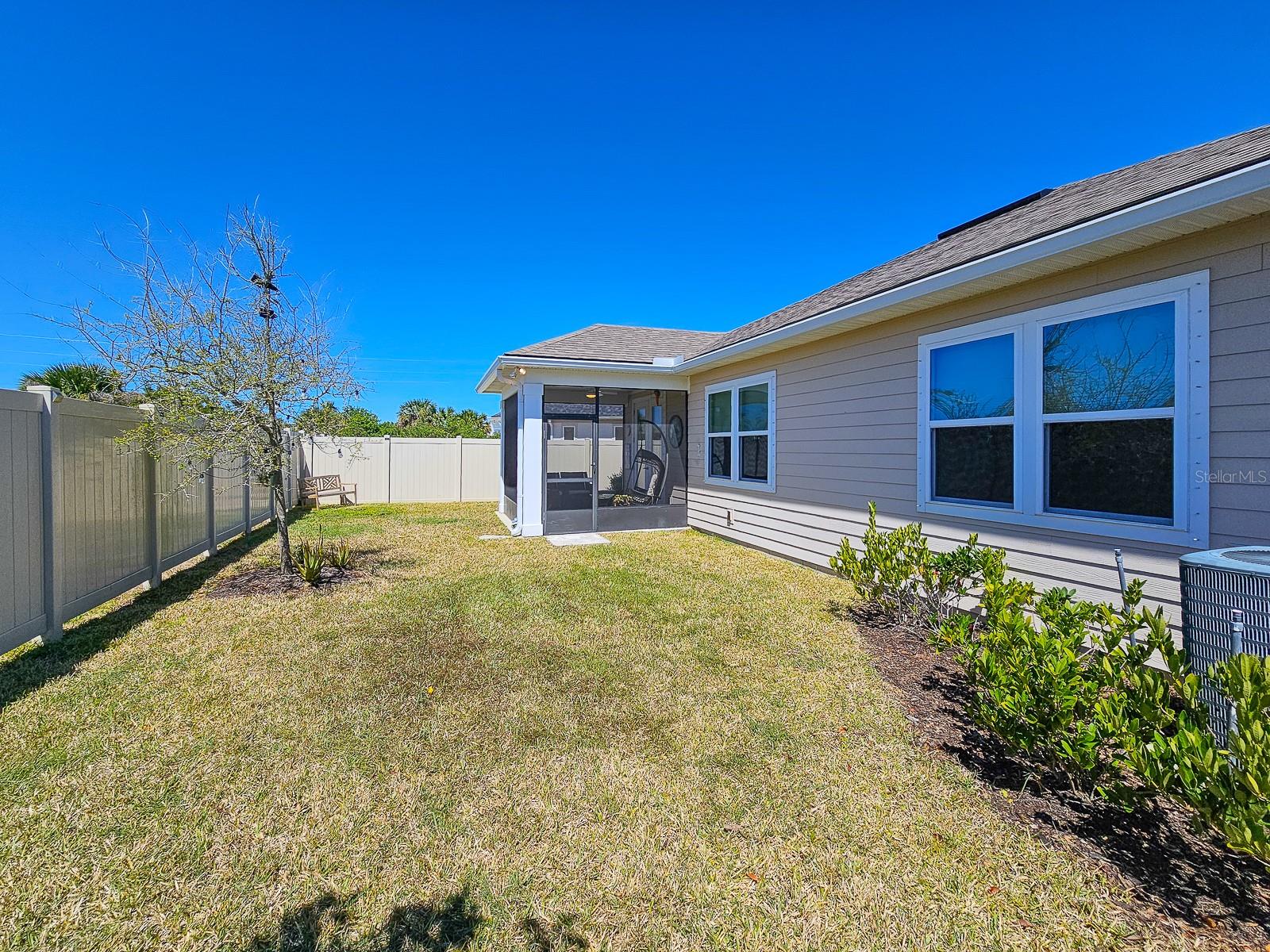 Image 4 of 90 For 68 Los Lagos Boulevard