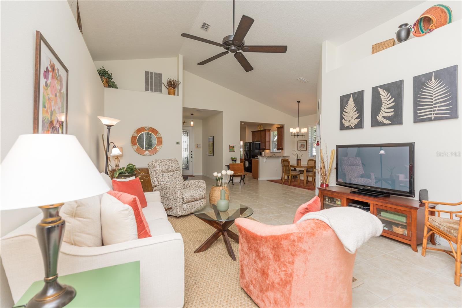 Listing photo id 11 for 22 Pelican Court