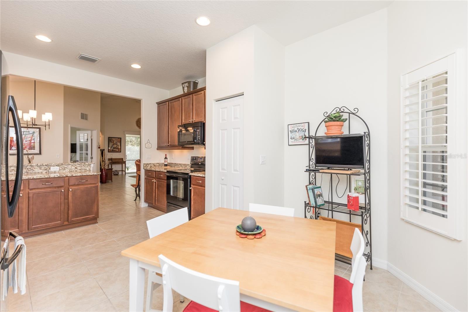 Listing photo id 26 for 22 Pelican Court