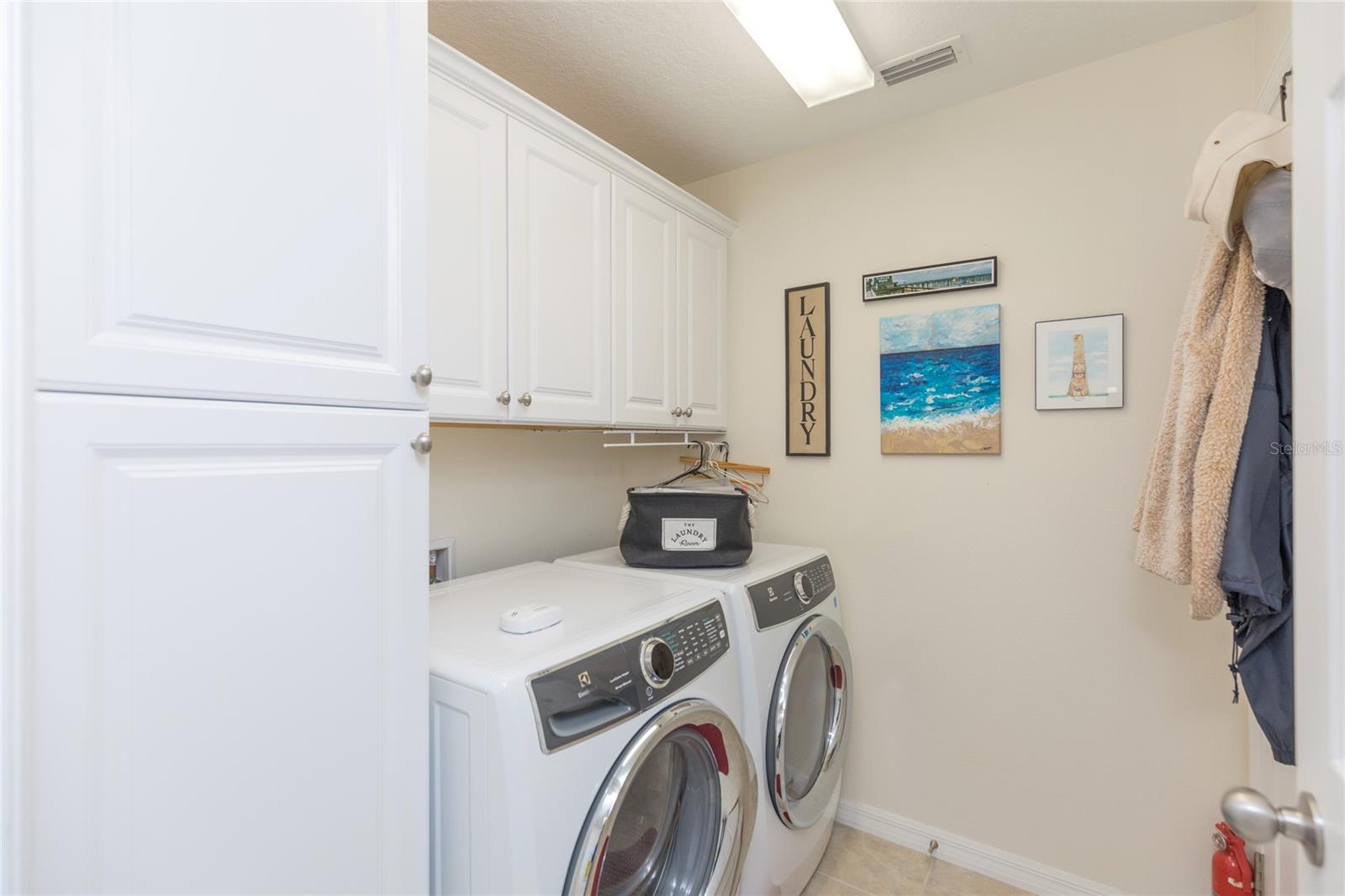 Listing photo id 44 for 22 Pelican Court