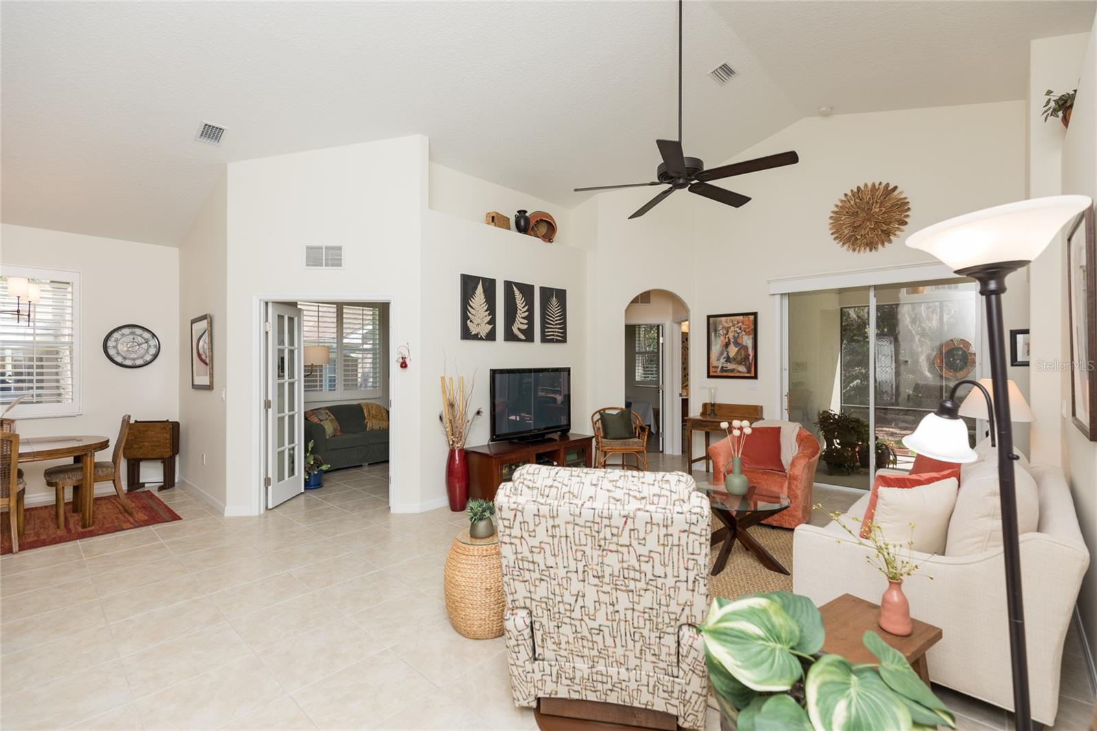 Listing photo id 6 for 22 Pelican Court