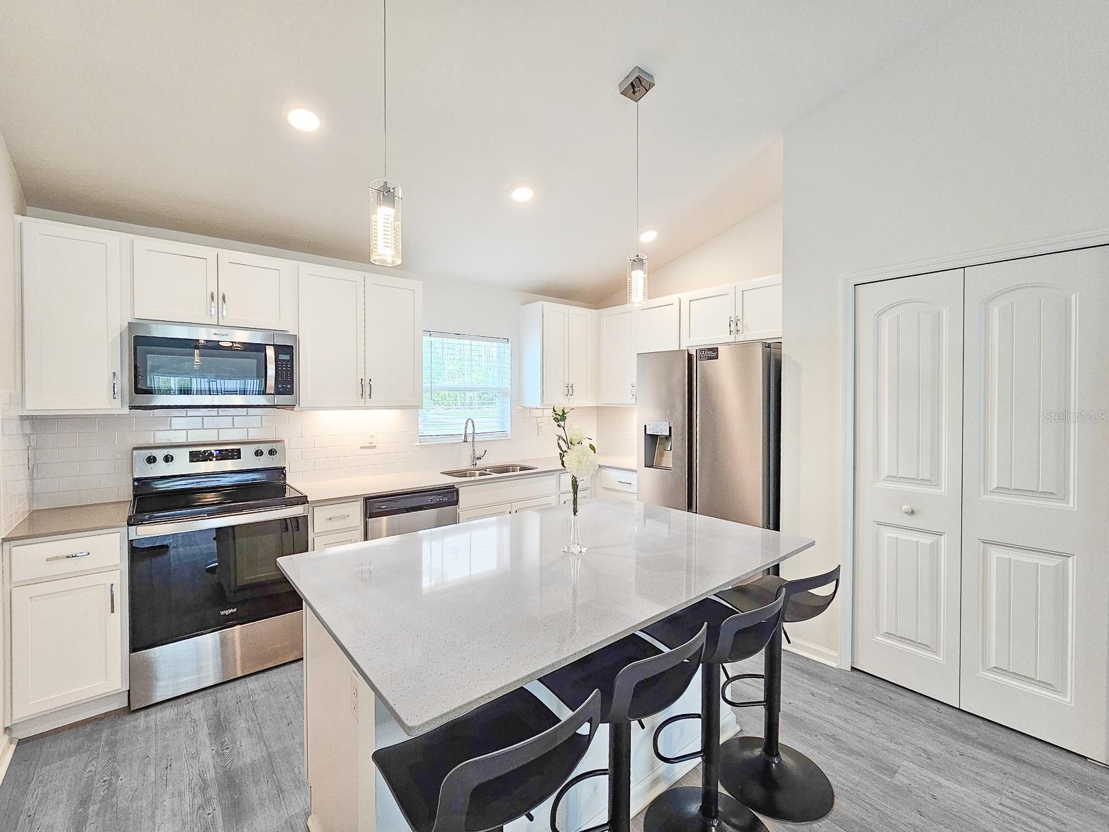 Image 12 of 34 For 1 Service Tree Place