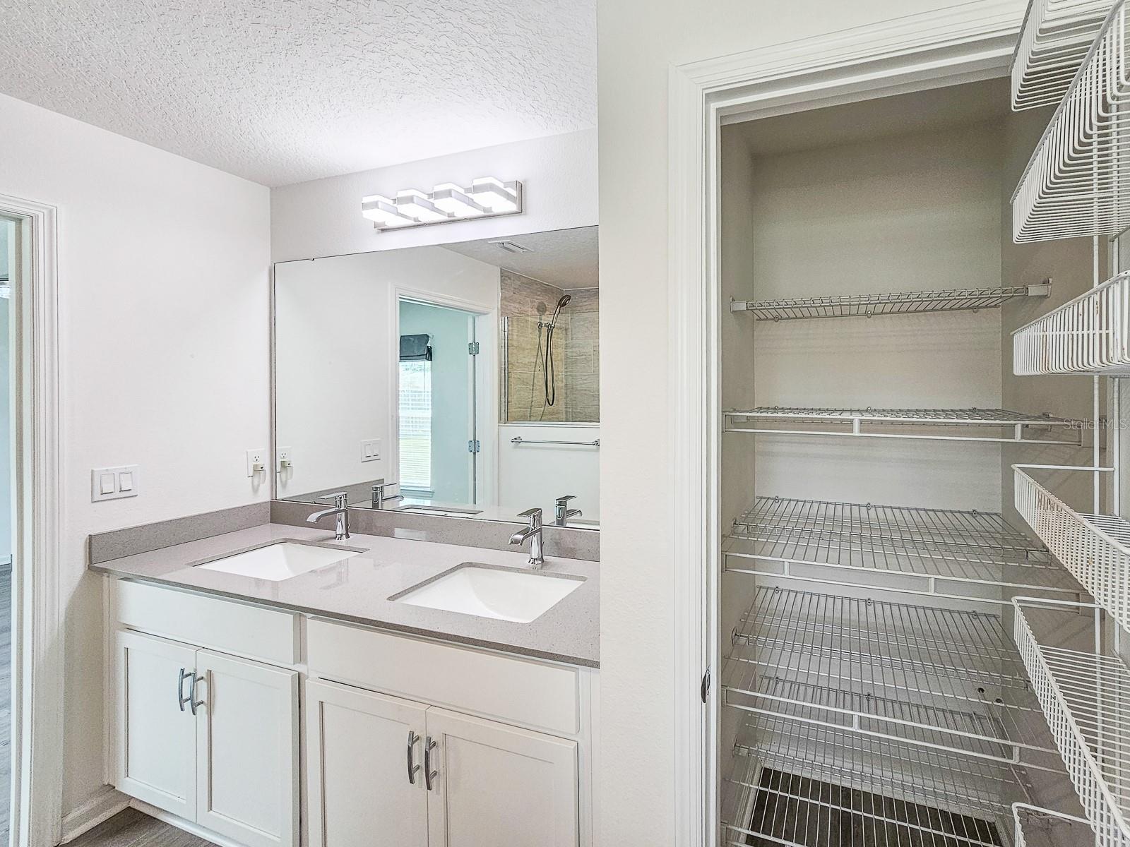 Image 23 of 34 For 1 Service Tree Place