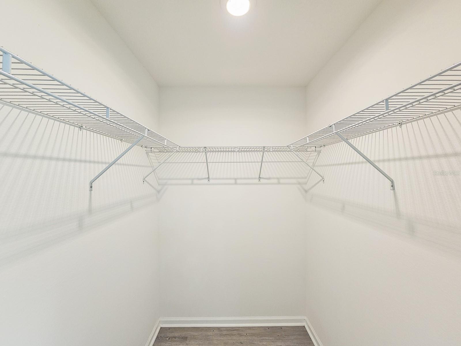 Image 24 of 34 For 1 Service Tree Place