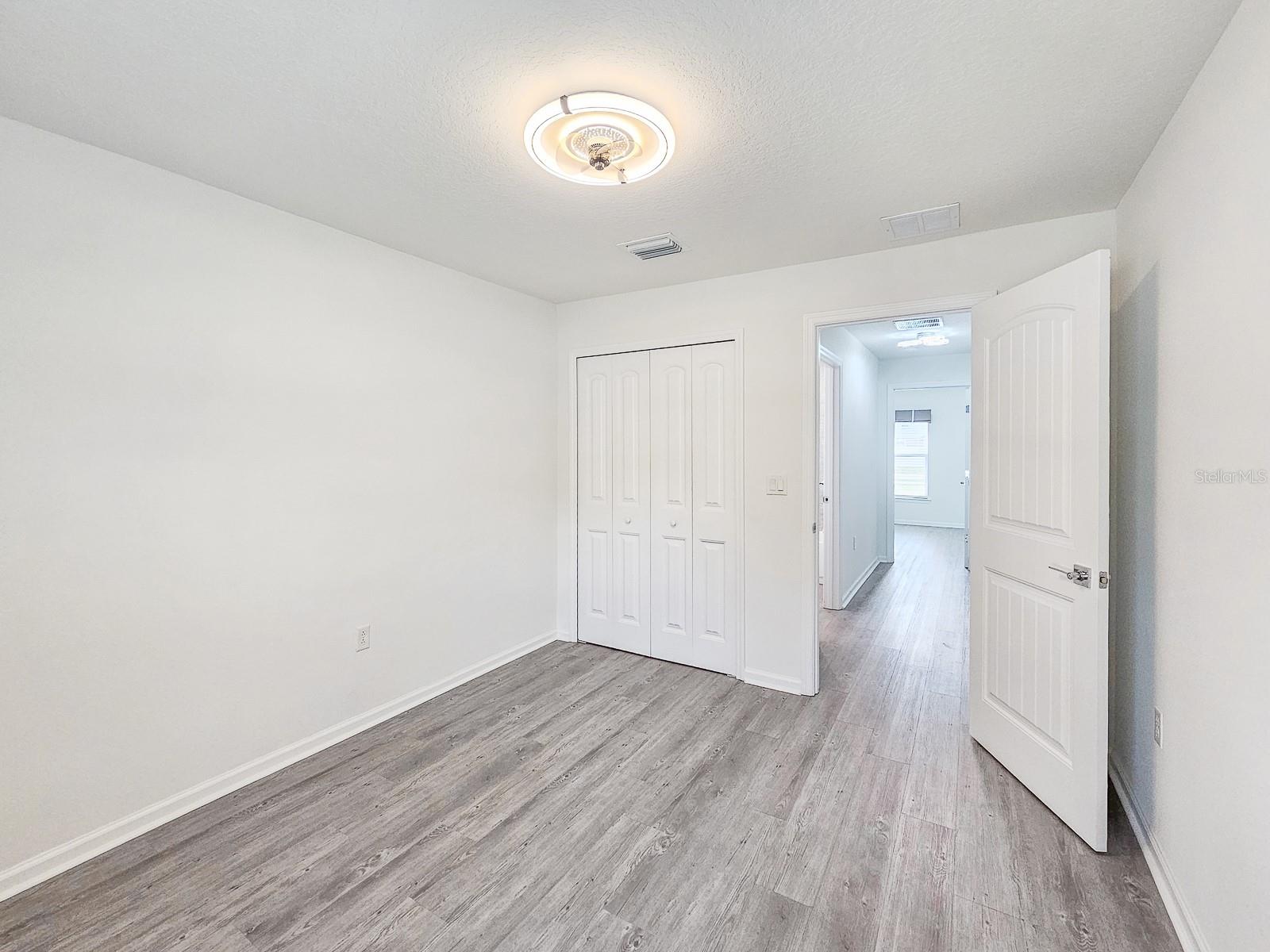 Image 26 of 34 For 1 Service Tree Place