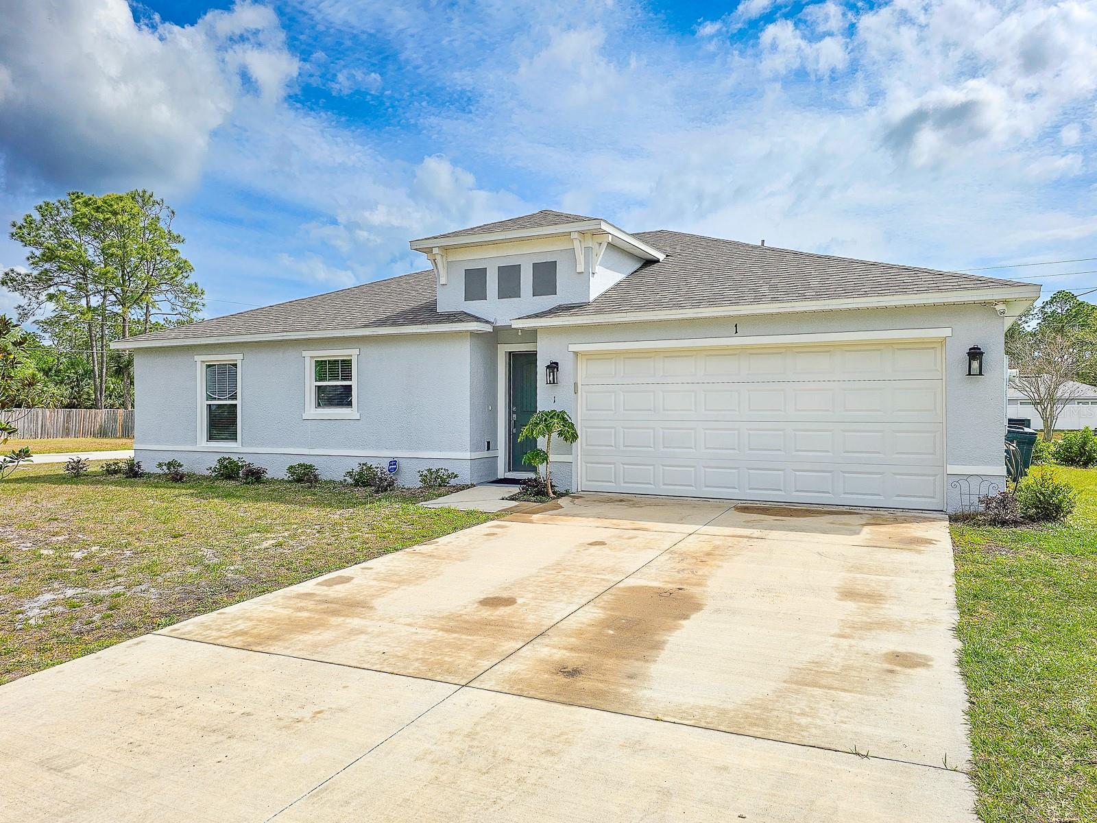 Image 3 of 34 For 1 Service Tree Place