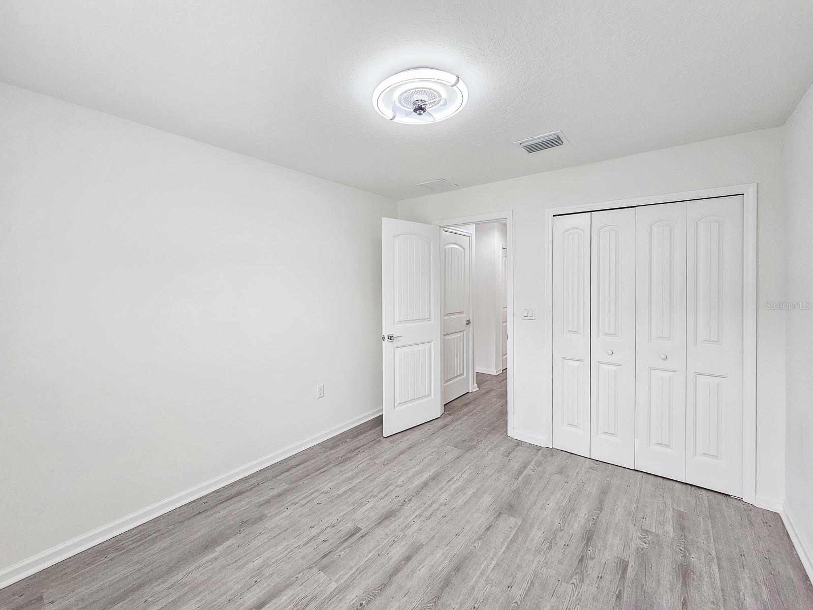 Image 32 of 34 For 1 Service Tree Place