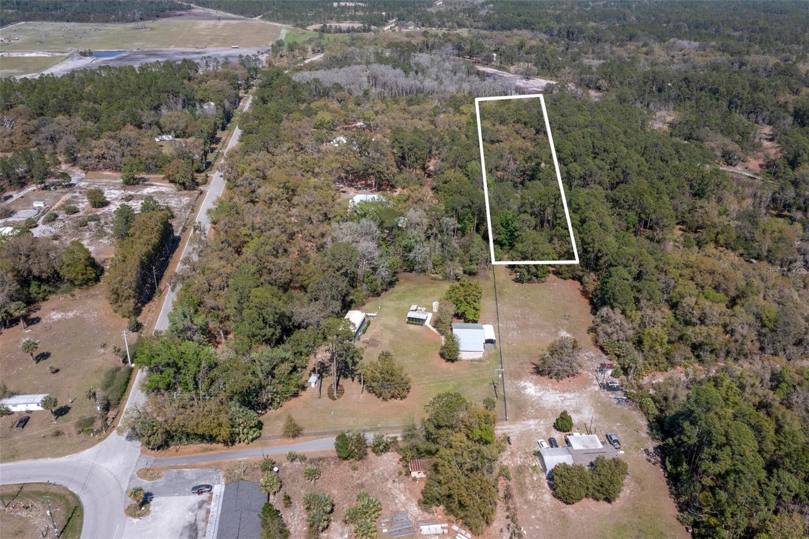 Image 11 of 14 For Lone Laurel Lane
