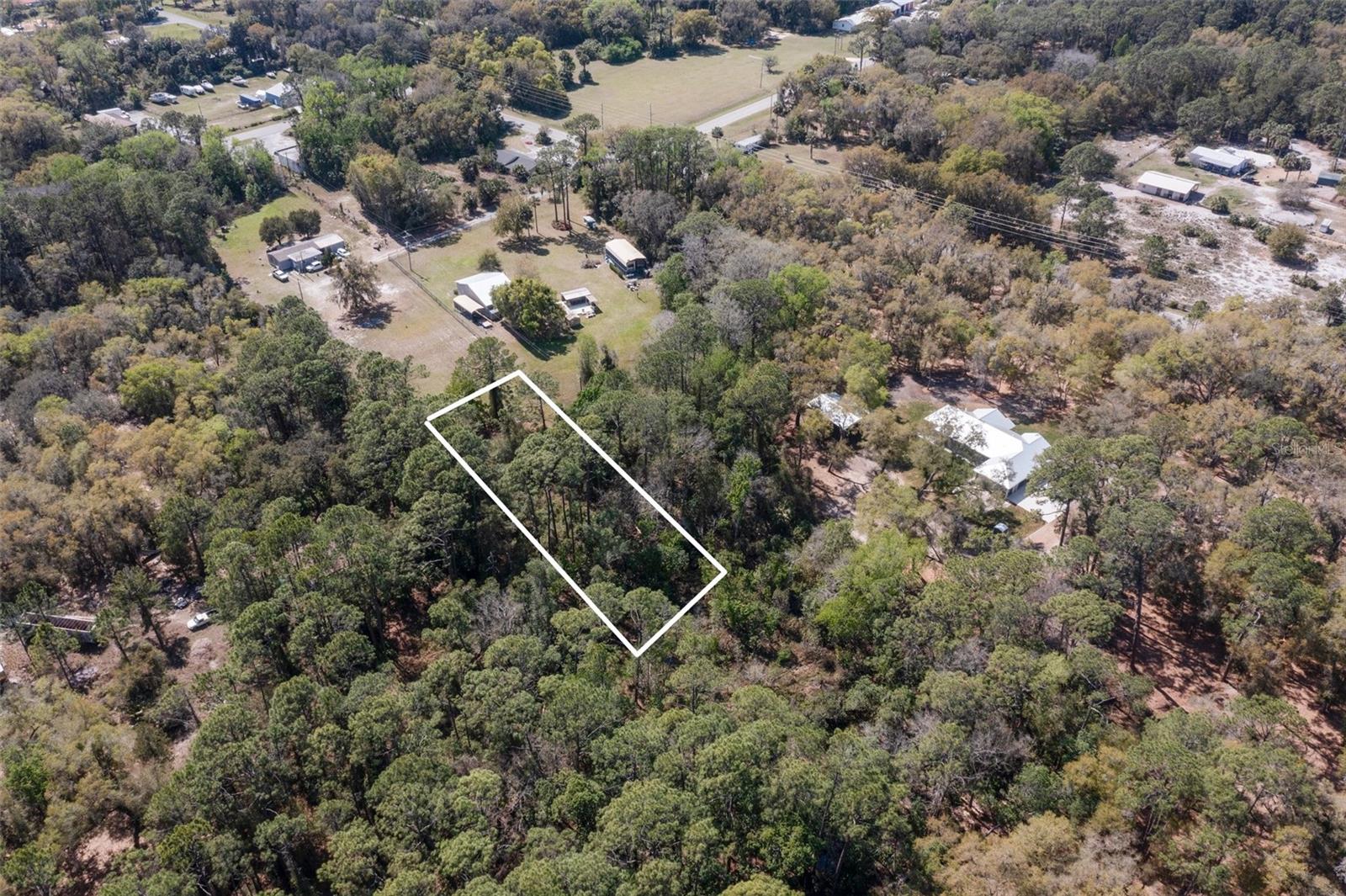Image 6 of 14 For Lone Laurel Lane