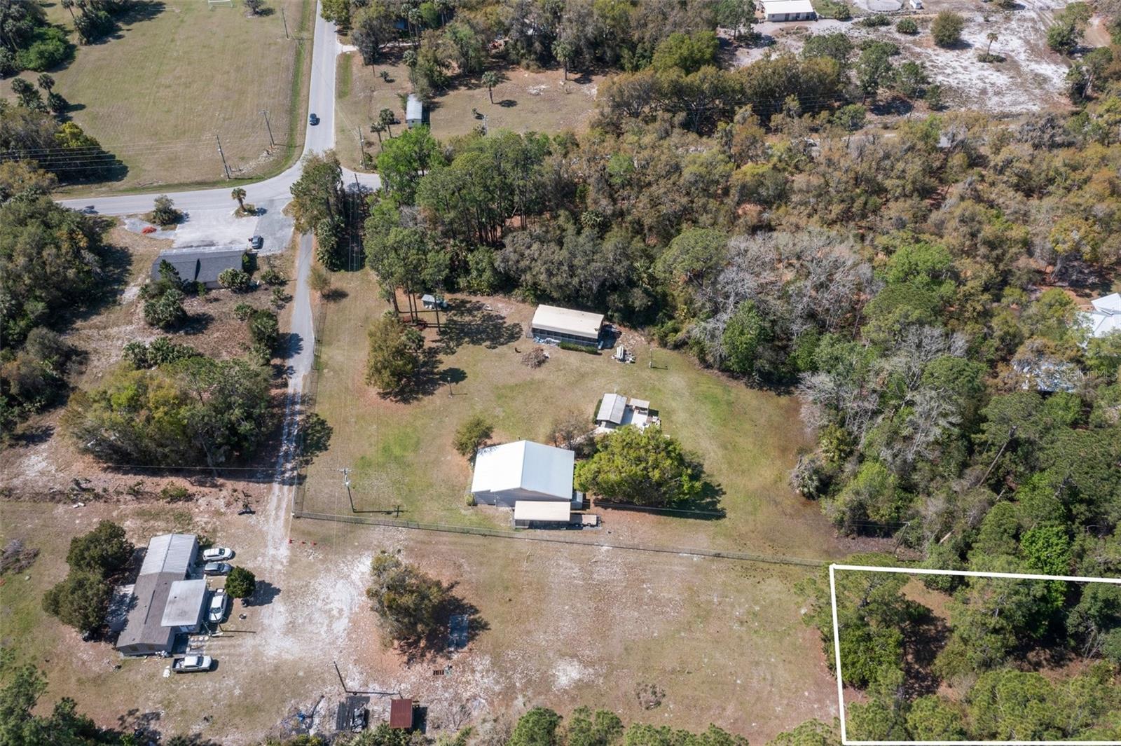 Image 8 of 14 For Lone Laurel Lane