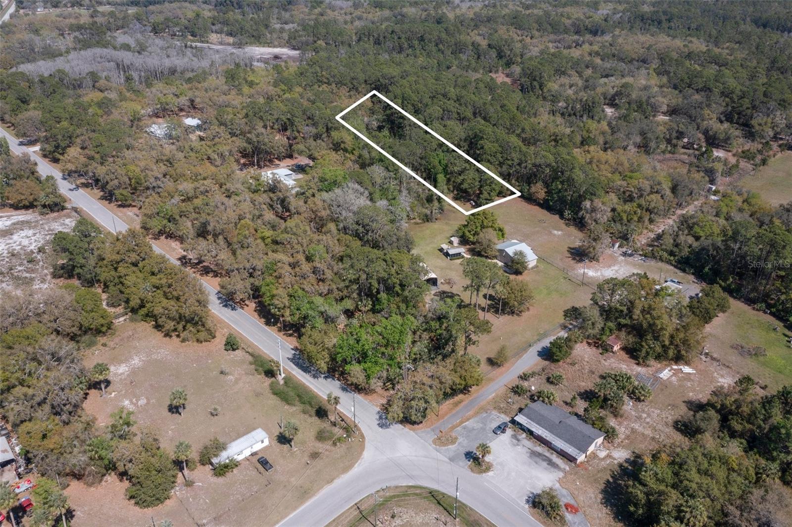 Image 9 of 14 For Lone Laurel Lane