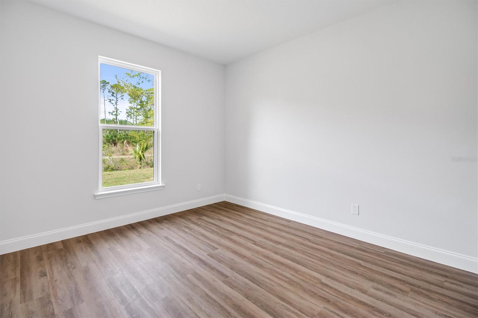 Image 10 of 22 For 21 Utica Path