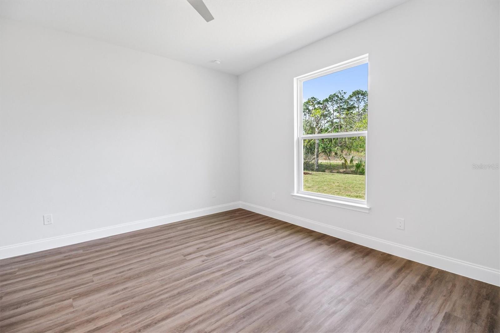 Image 13 of 22 For 21 Utica Path