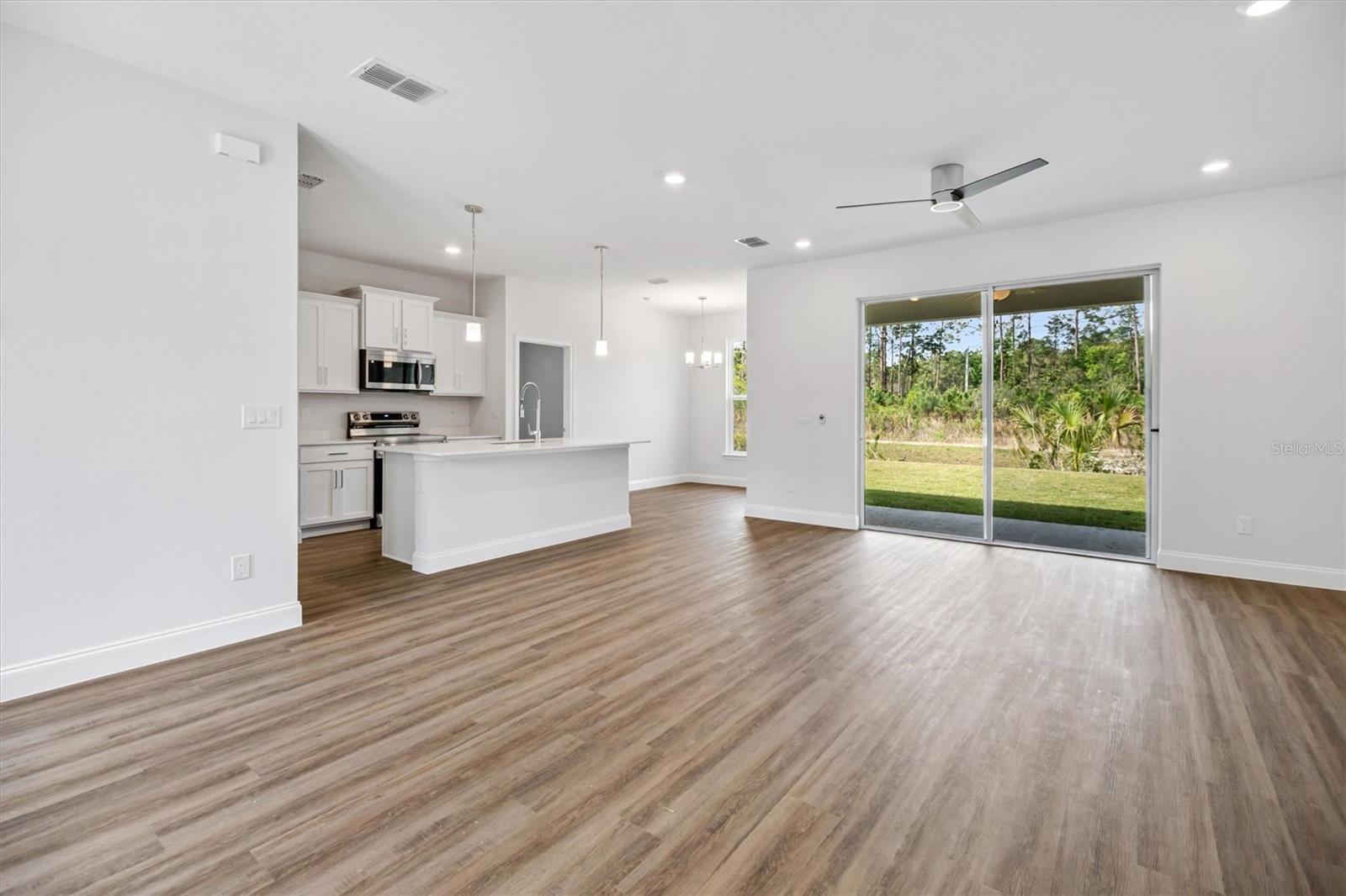 Image 3 of 22 For 21 Utica Path