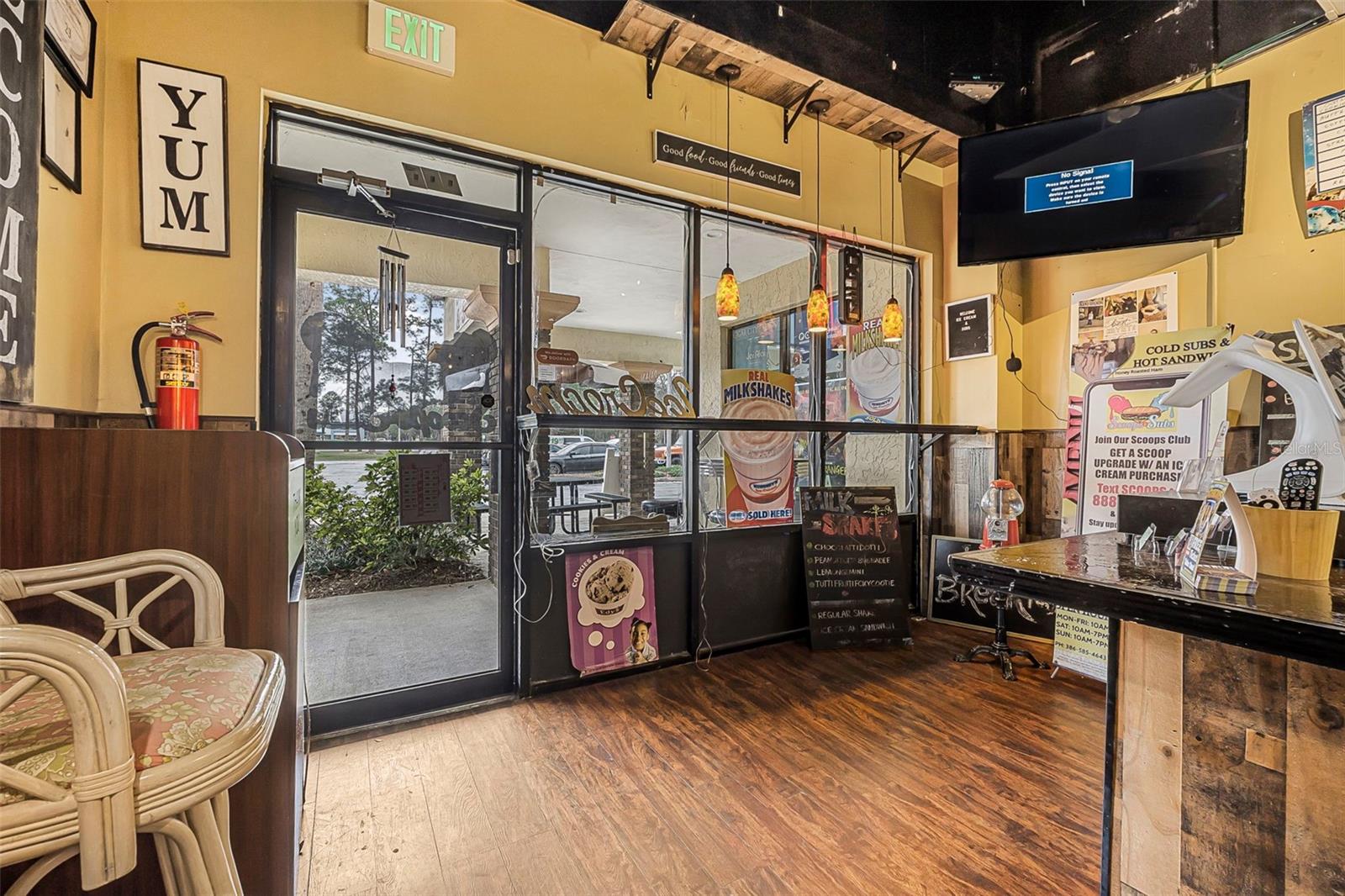 Image 12 of 23 For 223 St. Joe Plaza