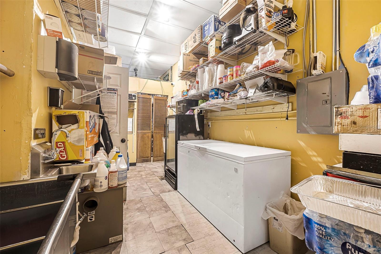 Image 21 of 23 For 223 St. Joe Plaza