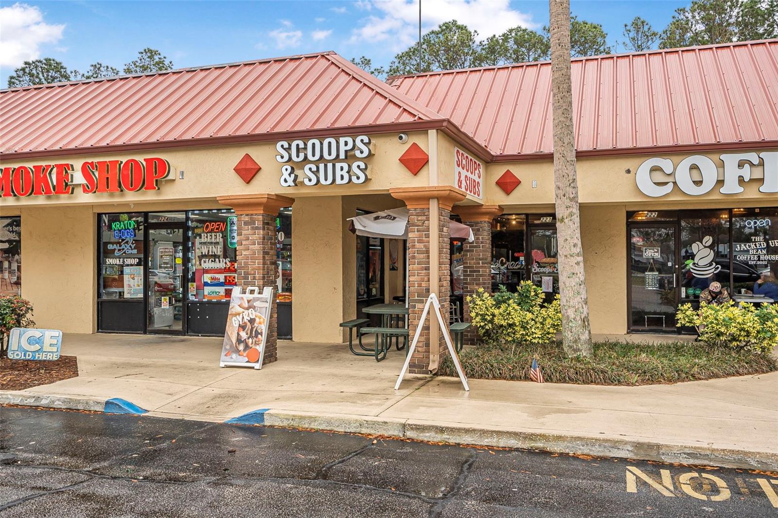 Image 8 of 23 For 223 St. Joe Plaza