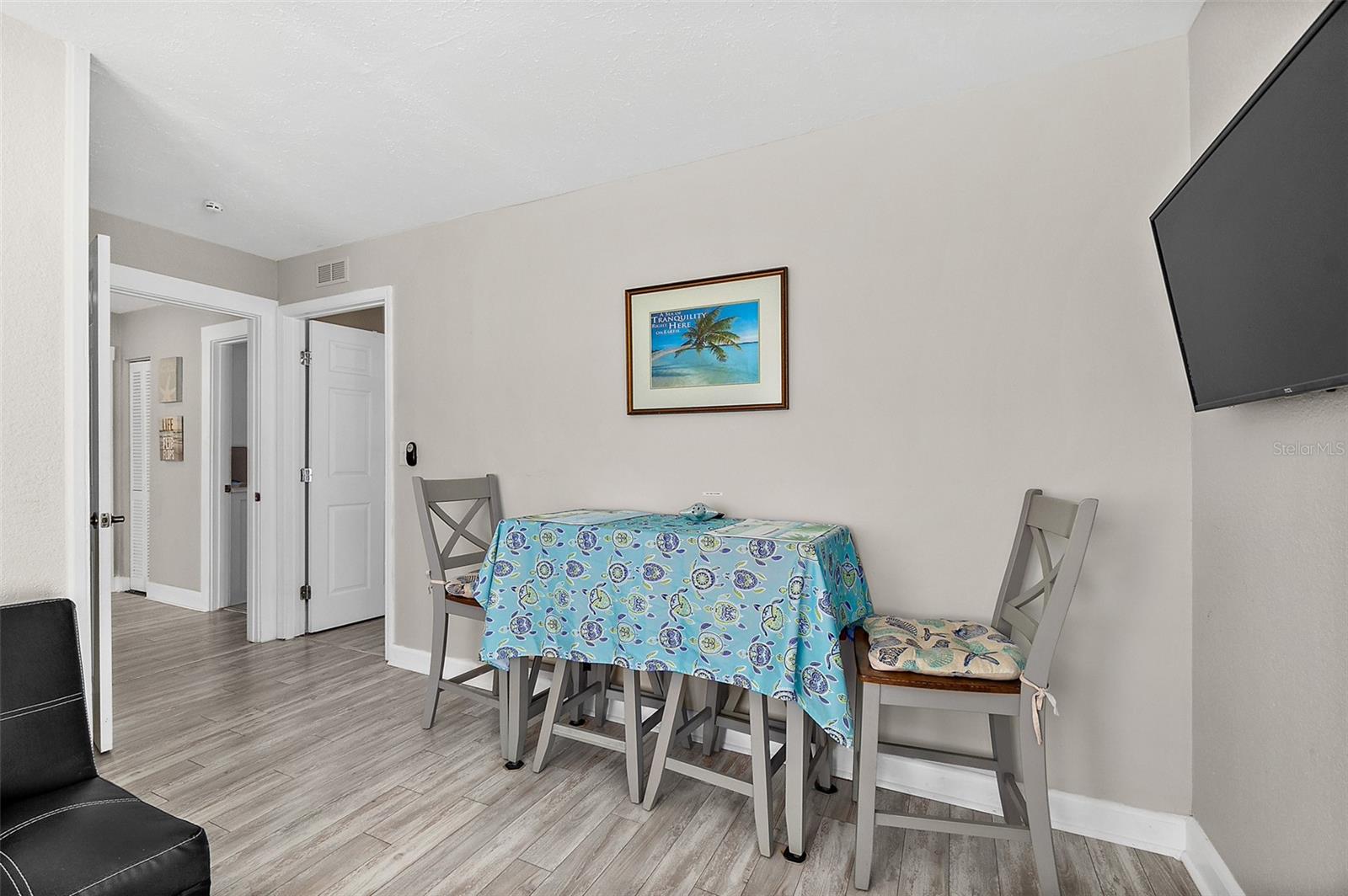 Image 12 of 29 For 409 Daytona Avenue