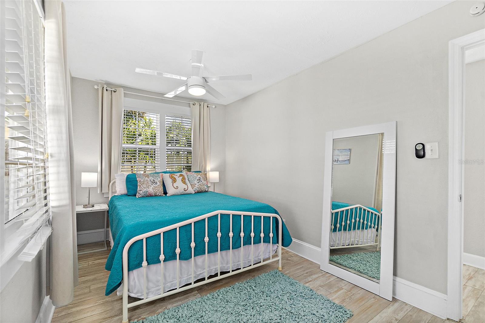 Image 15 of 29 For 409 Daytona Avenue