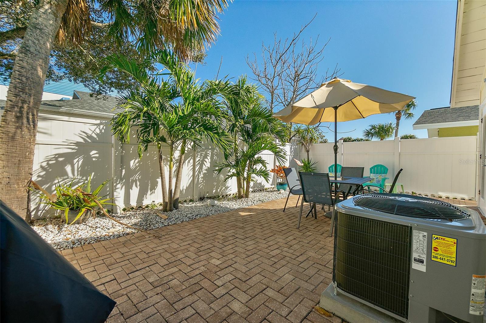Image 21 of 29 For 409 Daytona Avenue