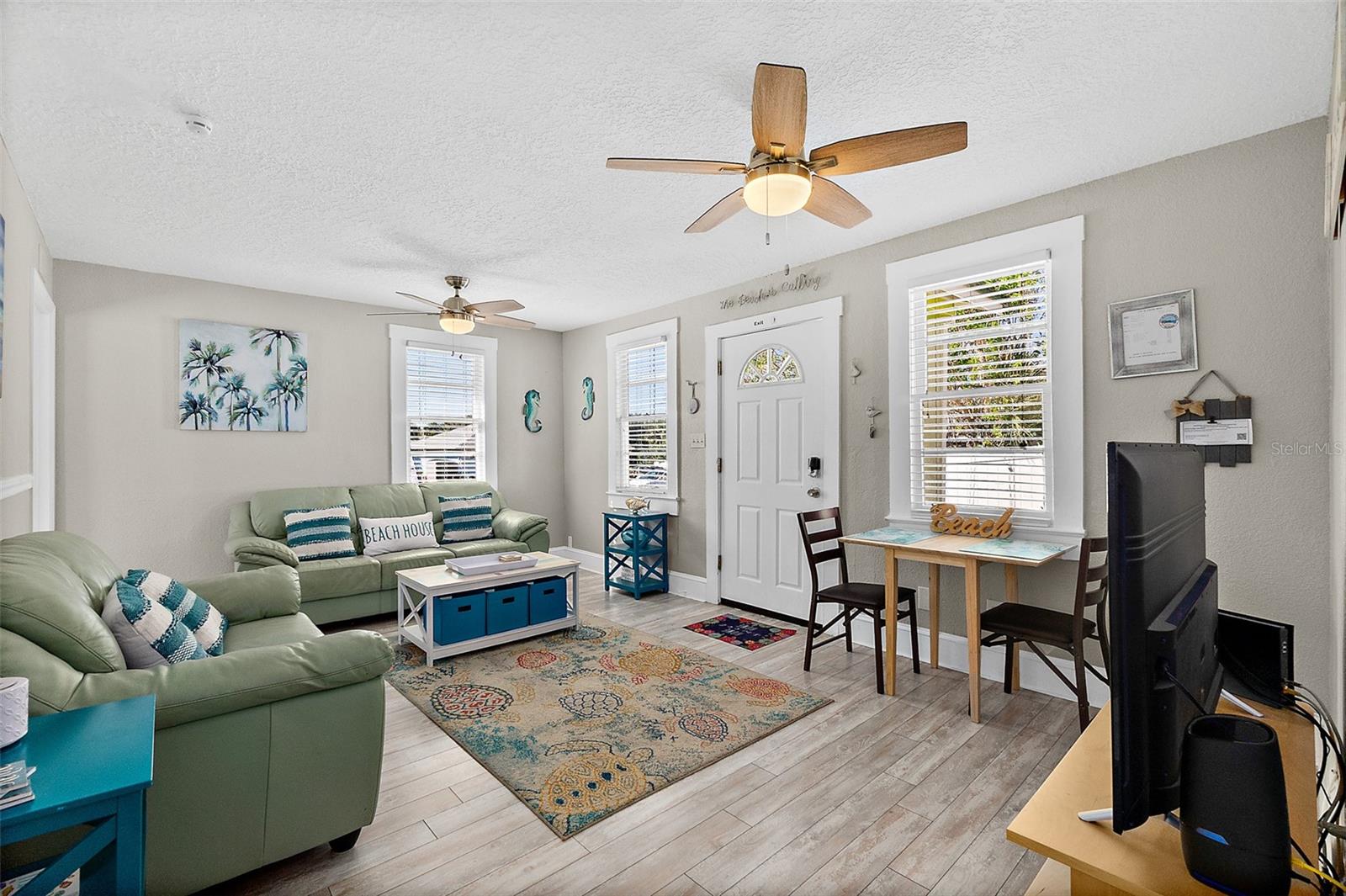 Image 6 of 29 For 409 Daytona Avenue
