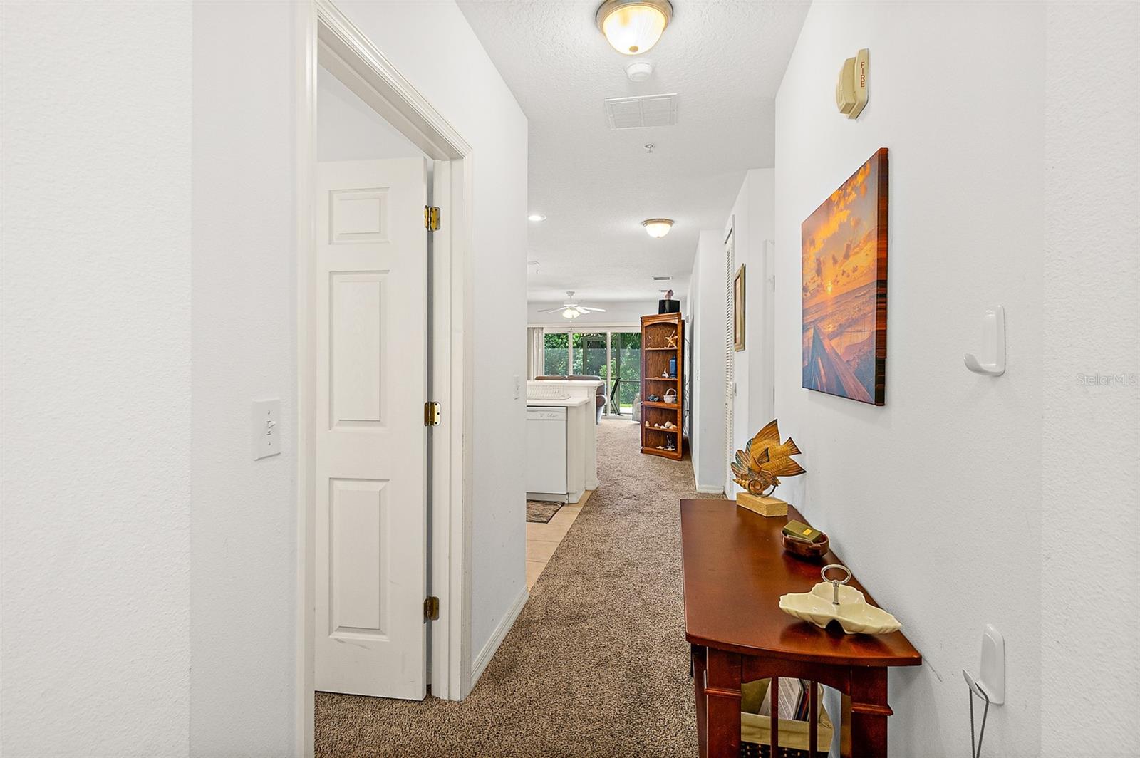 Image 6 of 40 For 1300 Canopy Walk Lane 1314