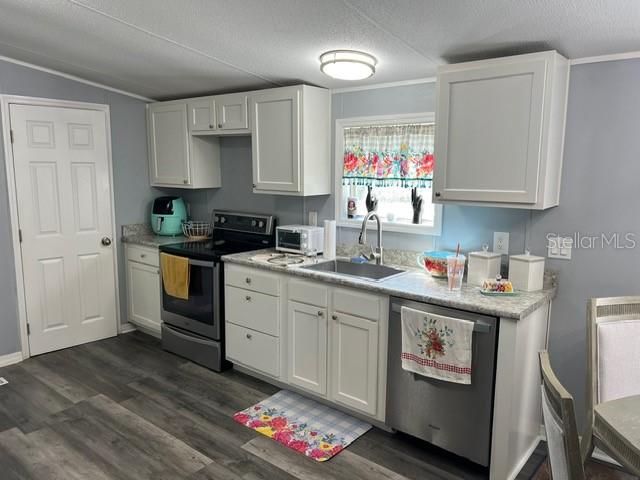 Image 3 of 14 For 4535 Calvin Street