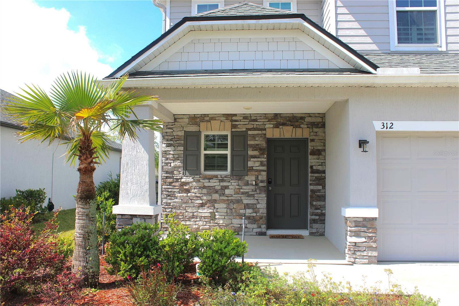 Image 3 of 56 For 312 Aventurine Ave