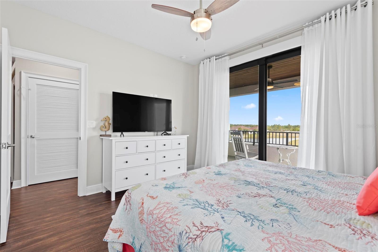 Image 40 of 96 For 7 Menorca Way
