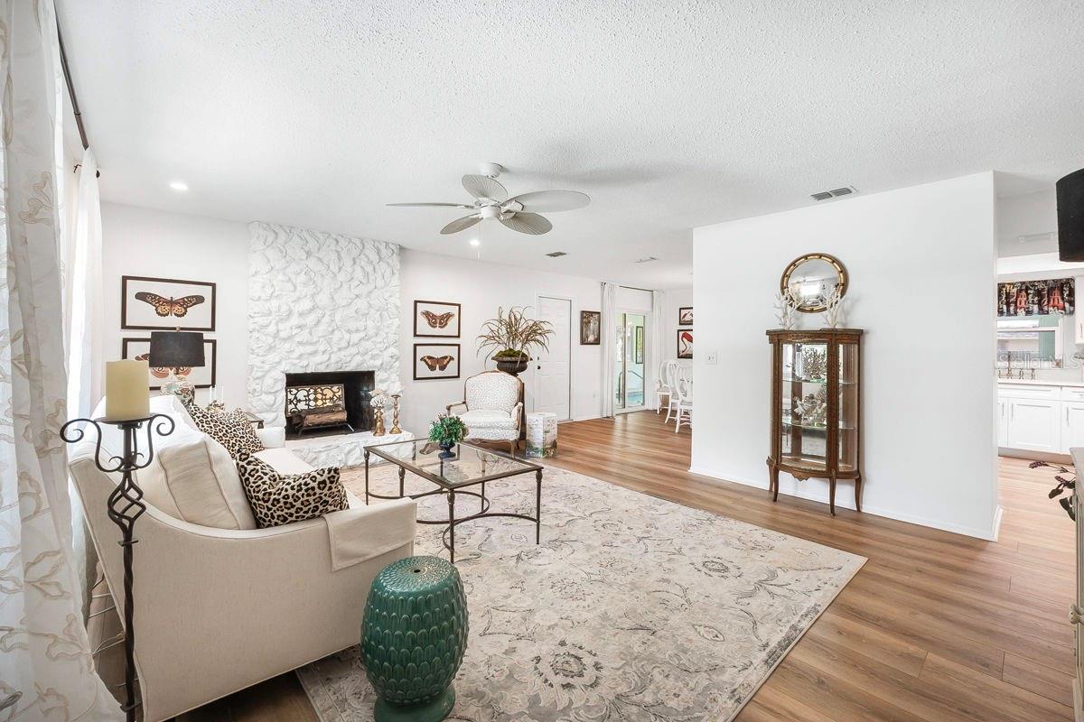 Image 6 of 35 For 1617 Orange Tree Drive