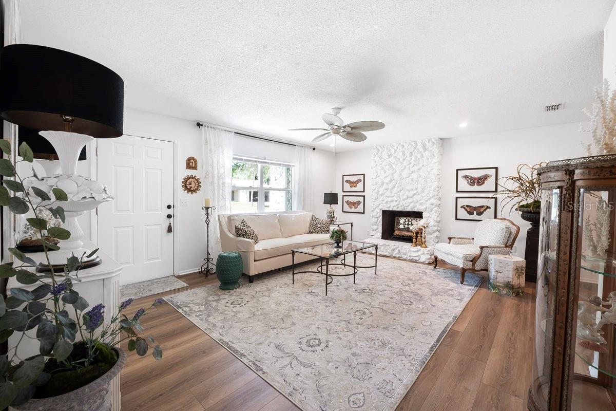 Image 7 of 35 For 1617 Orange Tree Drive